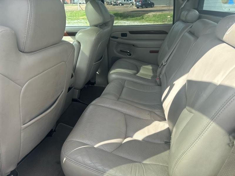 Cadillac Escalade EXT Sport Utility Truck 2004