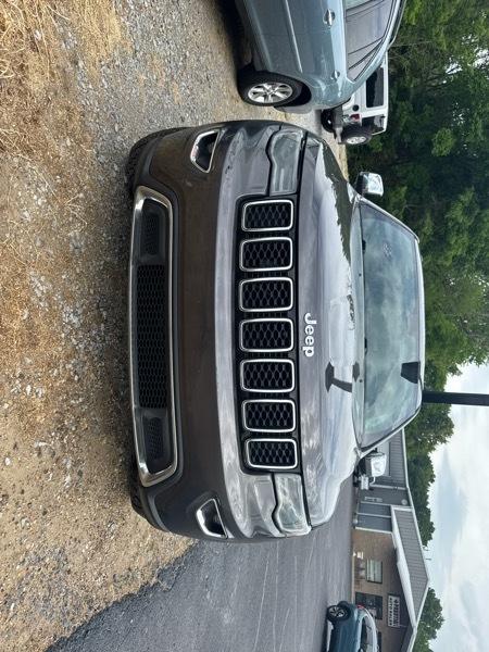 Jeep Grand Cherokee Limited 2WD 2017