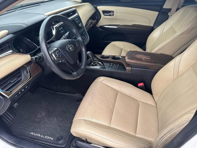 Toyota Avalon XLE 2013