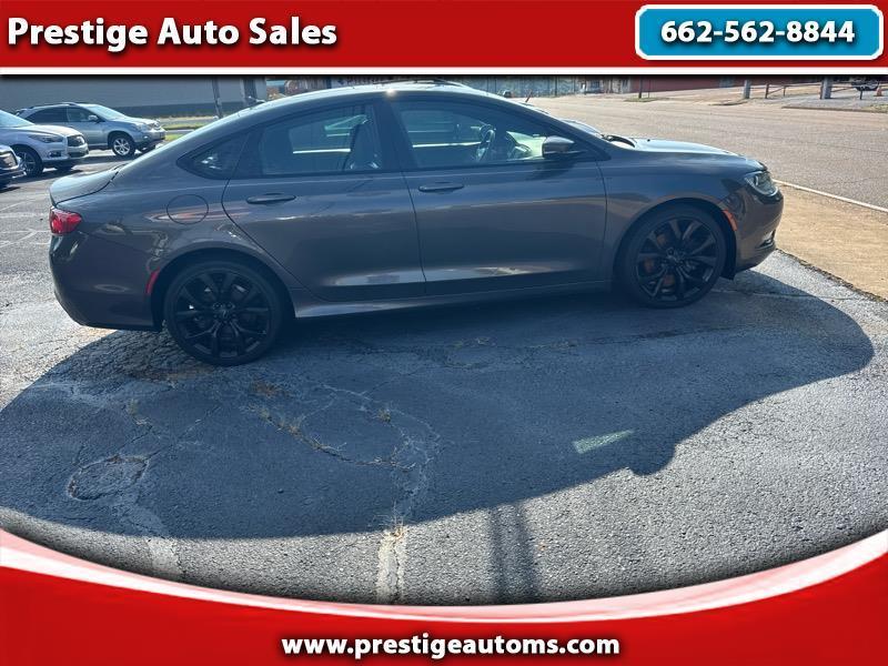 2015 Chrysler 200 S