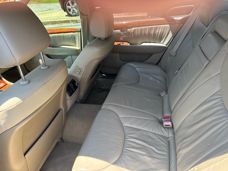 Lexus LS 430 Sedan 2001