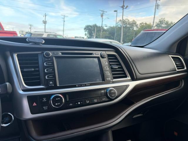 Toyota Highlander Limited FWD V6 2016