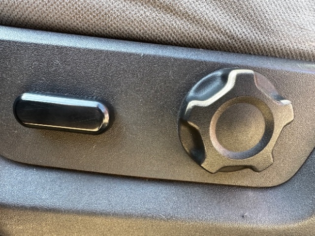 Ford Super Duty F-350 SRW  2012