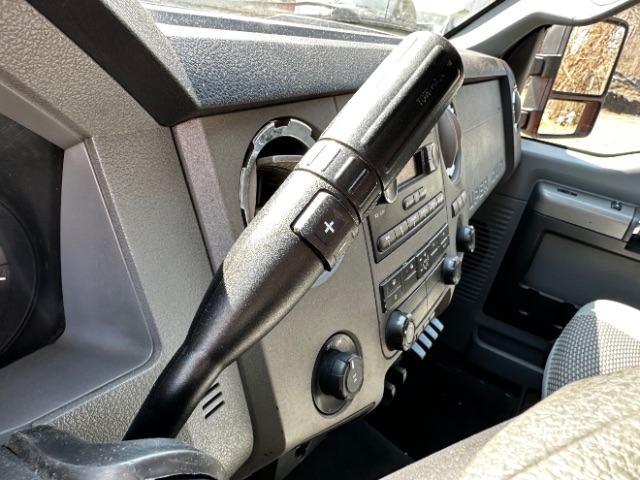 Ford Super Duty F-350 SRW  2012