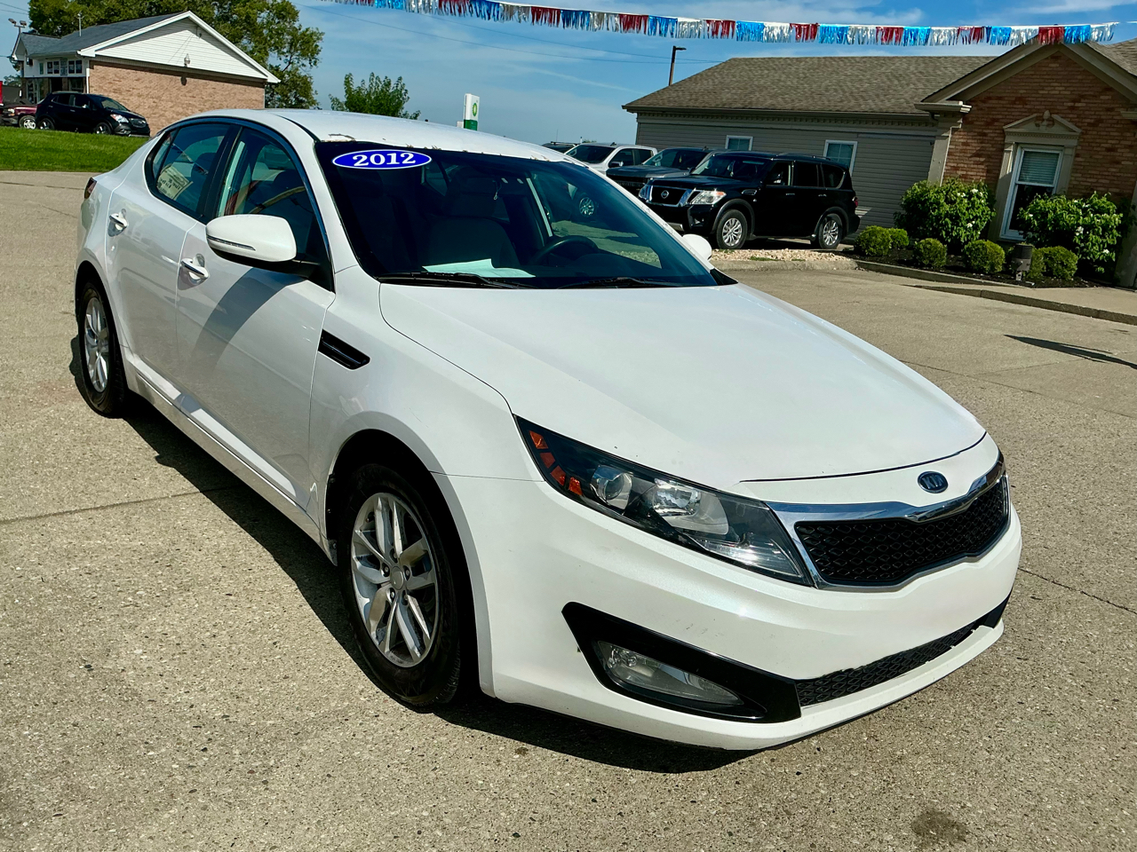 2012 Kia Optima LX photo 3