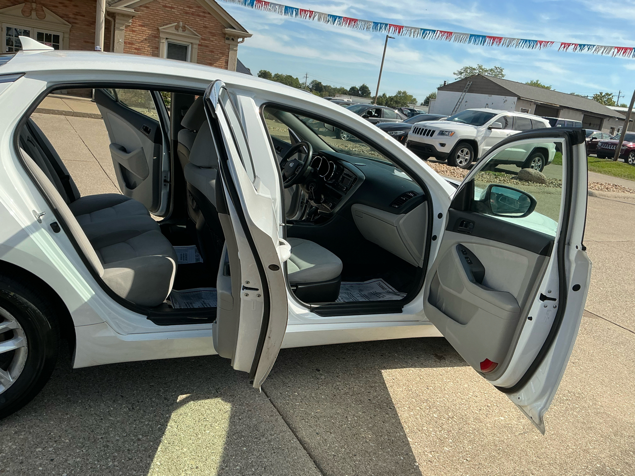 2012 Kia Optima LX photo 20