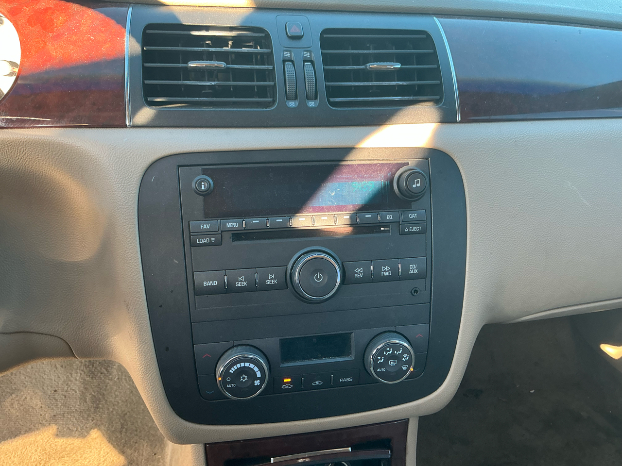 Buick Lucerne 4dr Sdn CXL V8 2006 Buick Lucerne 4dr Sdn CXL V8 2006