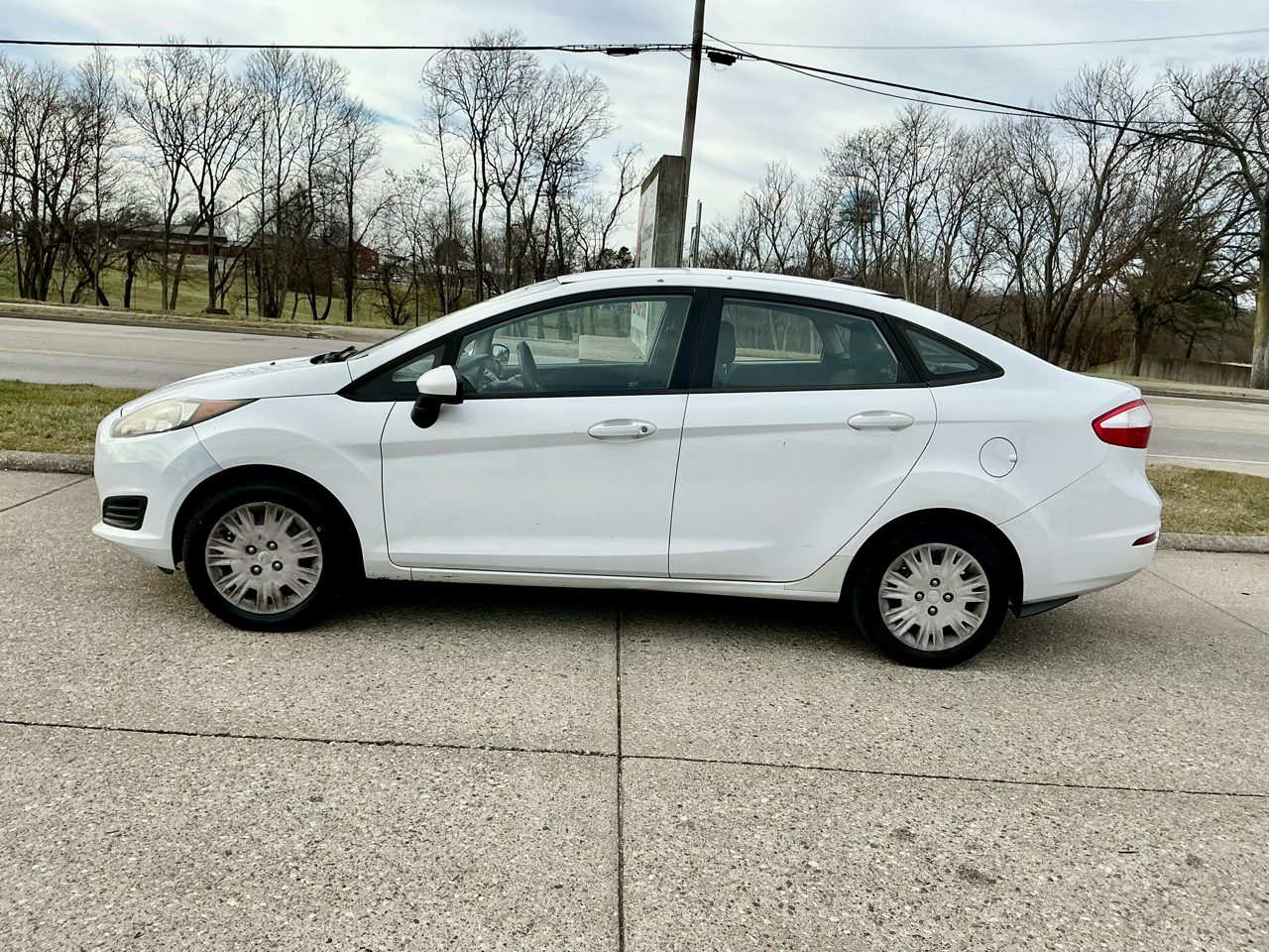 Ford Fiesta 4dr Sdn S 2016