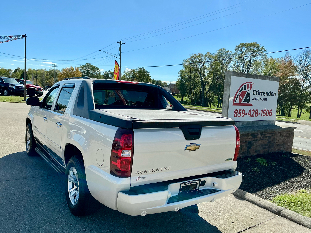 Chevrolet Avalanche 4WD Crew Cab LTZ 2010 Chevrolet Avalanche 4WD Crew Cab LTZ 2010