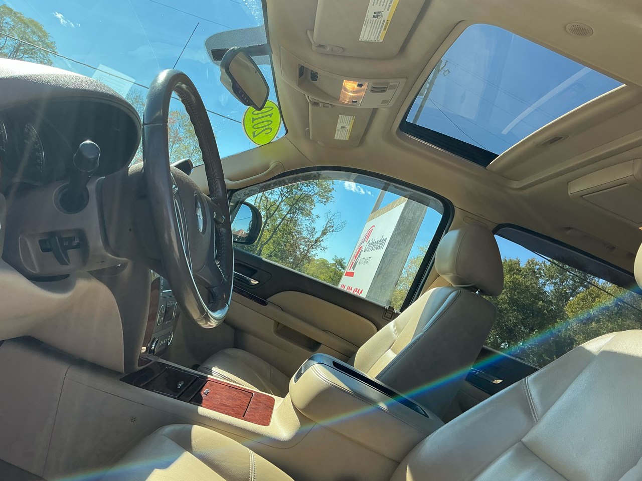 Chevrolet Avalanche 4WD Crew Cab LTZ 2010 Chevrolet Avalanche 4WD Crew Cab LTZ 2010