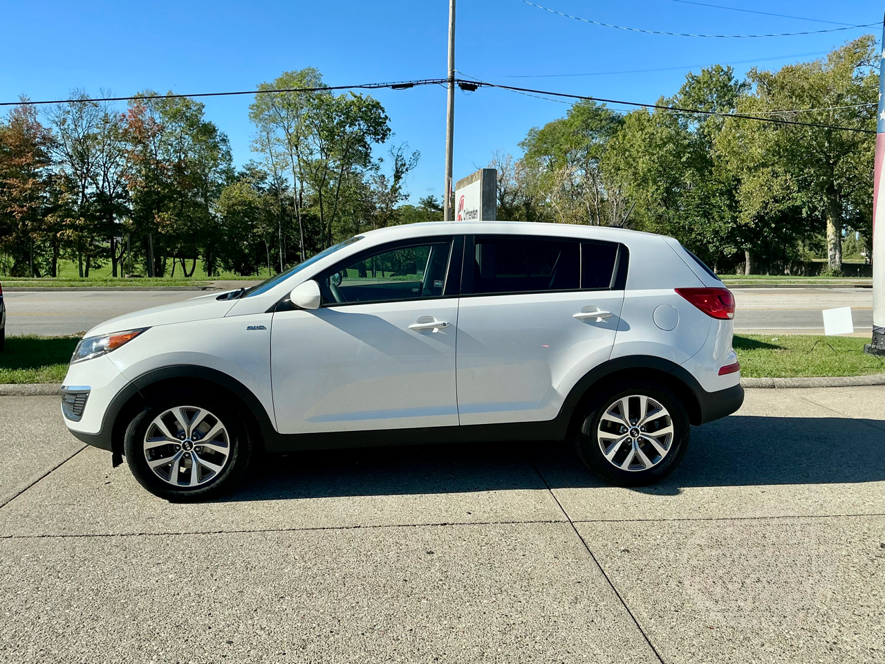 Kia Sportage AWD 4dr LX 2016 Kia Sportage AWD 4dr LX 2016