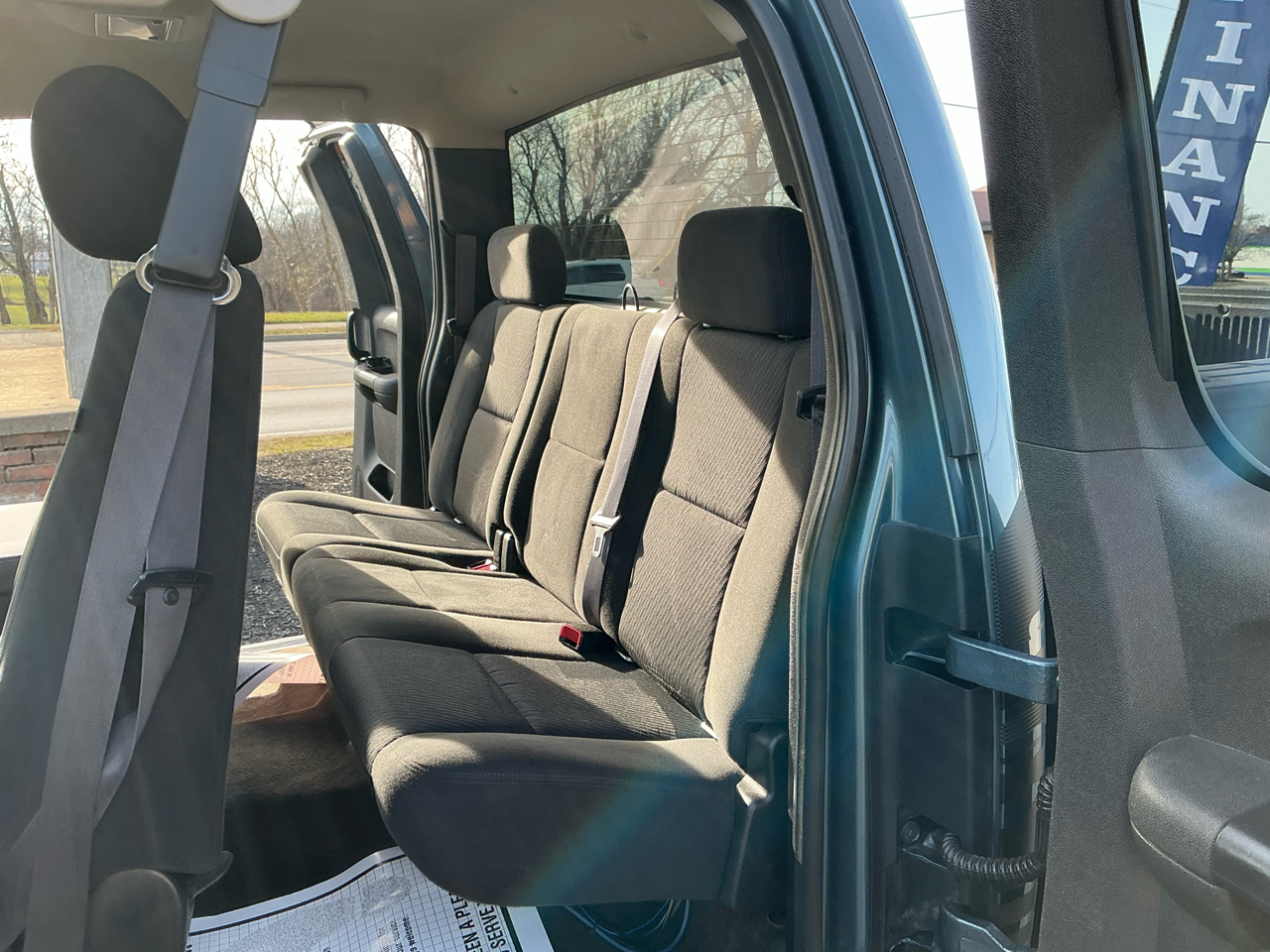 Chevrolet Silverado 1500 4WD Ext Cab 143.5" LT 2011