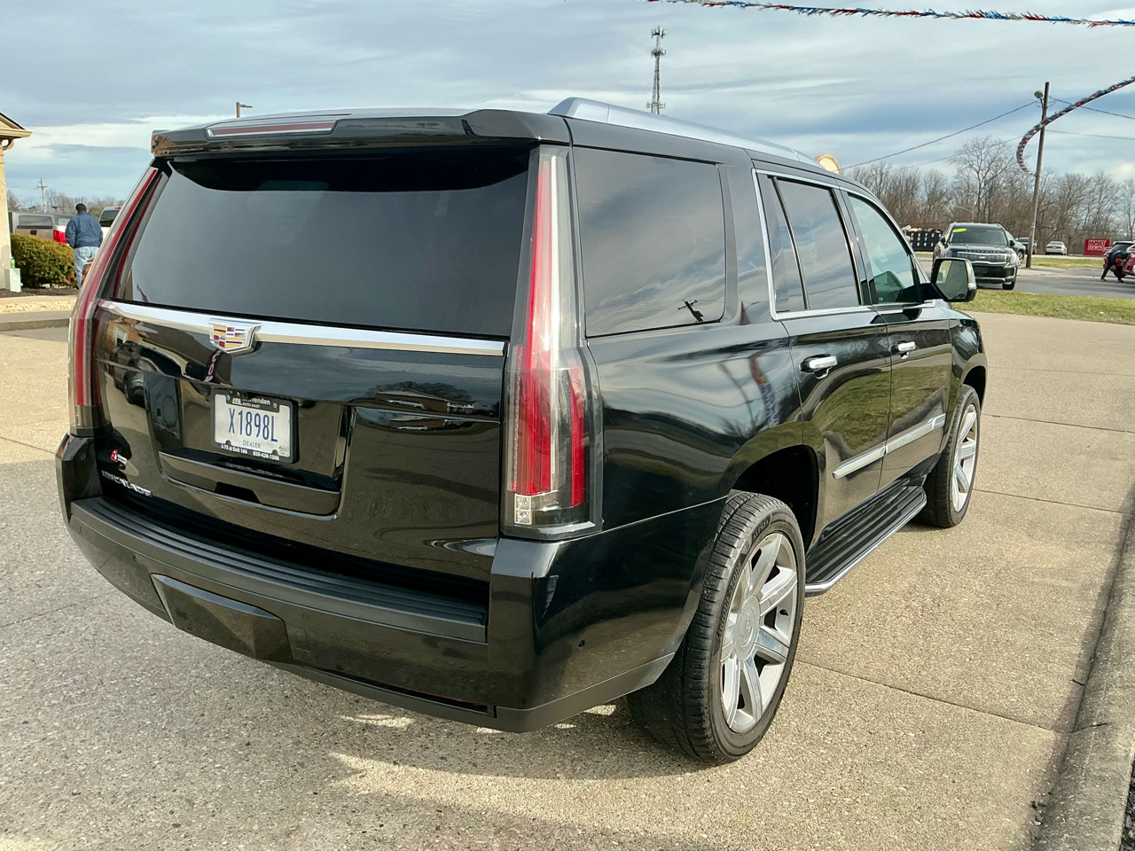 Cadillac Escalade 4WD 4dr Luxury 2018