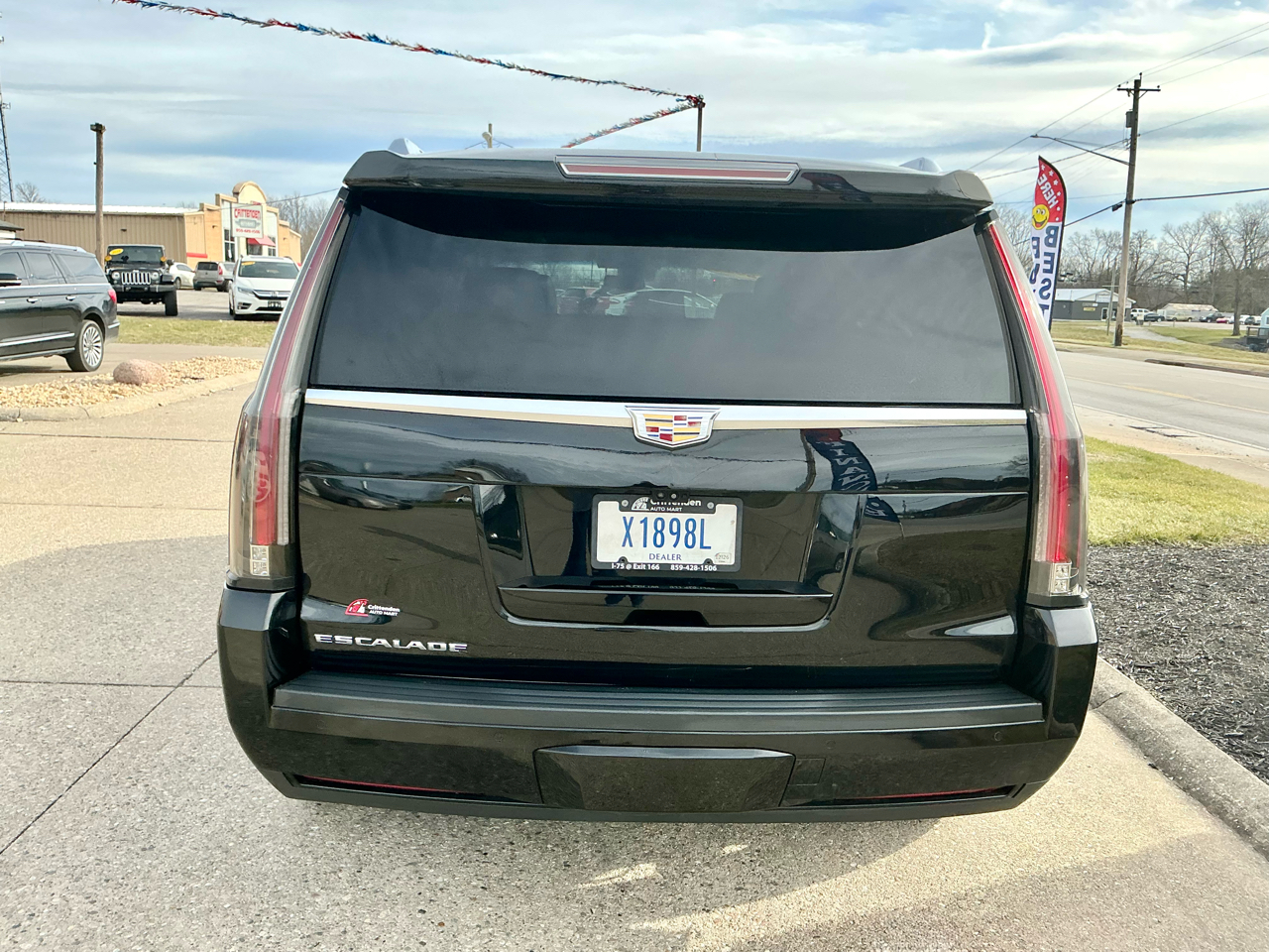 Cadillac Escalade 4WD 4dr Luxury 2018