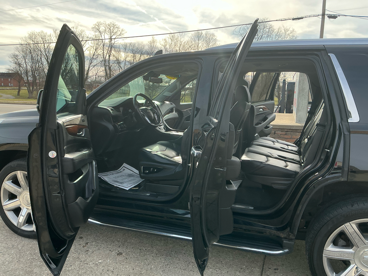 Cadillac Escalade 4WD 4dr Luxury 2018