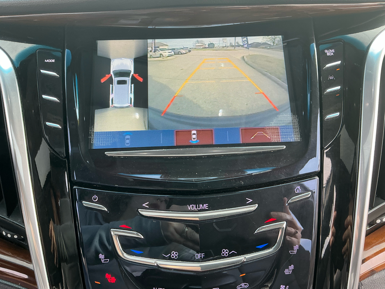 Cadillac Escalade 4WD 4dr Luxury 2018