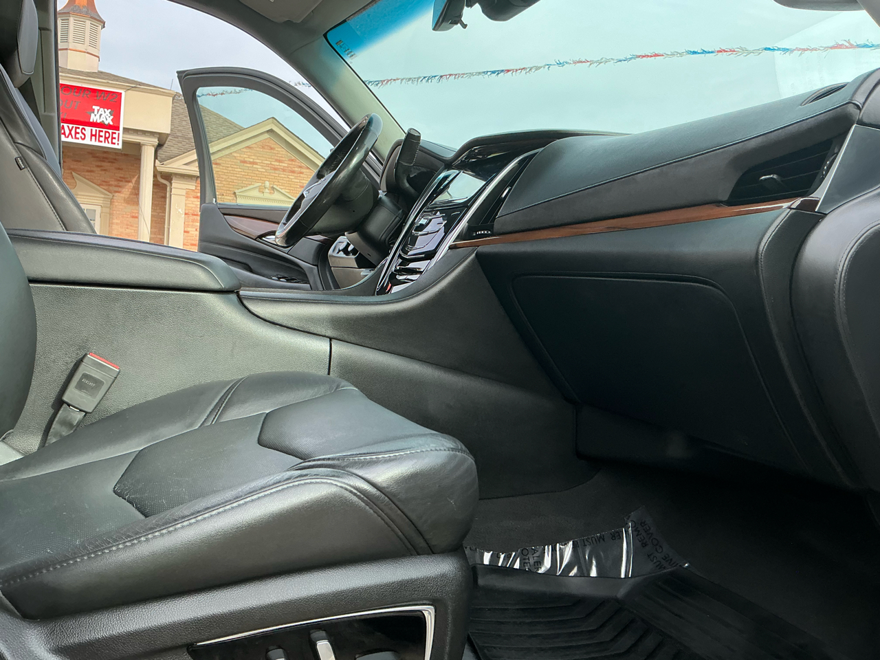 Cadillac Escalade 4WD 4dr Luxury 2018