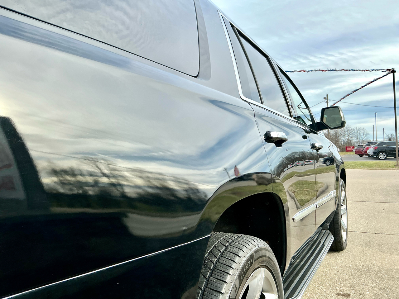 Cadillac Escalade 4WD 4dr Luxury 2018