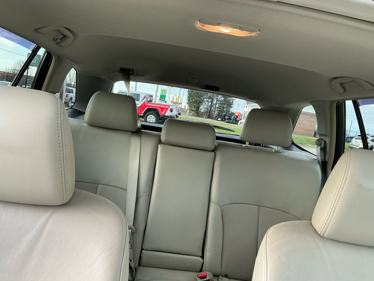 Subaru Outback 4dr Wgn H4 Auto 2.5i Limited 2014