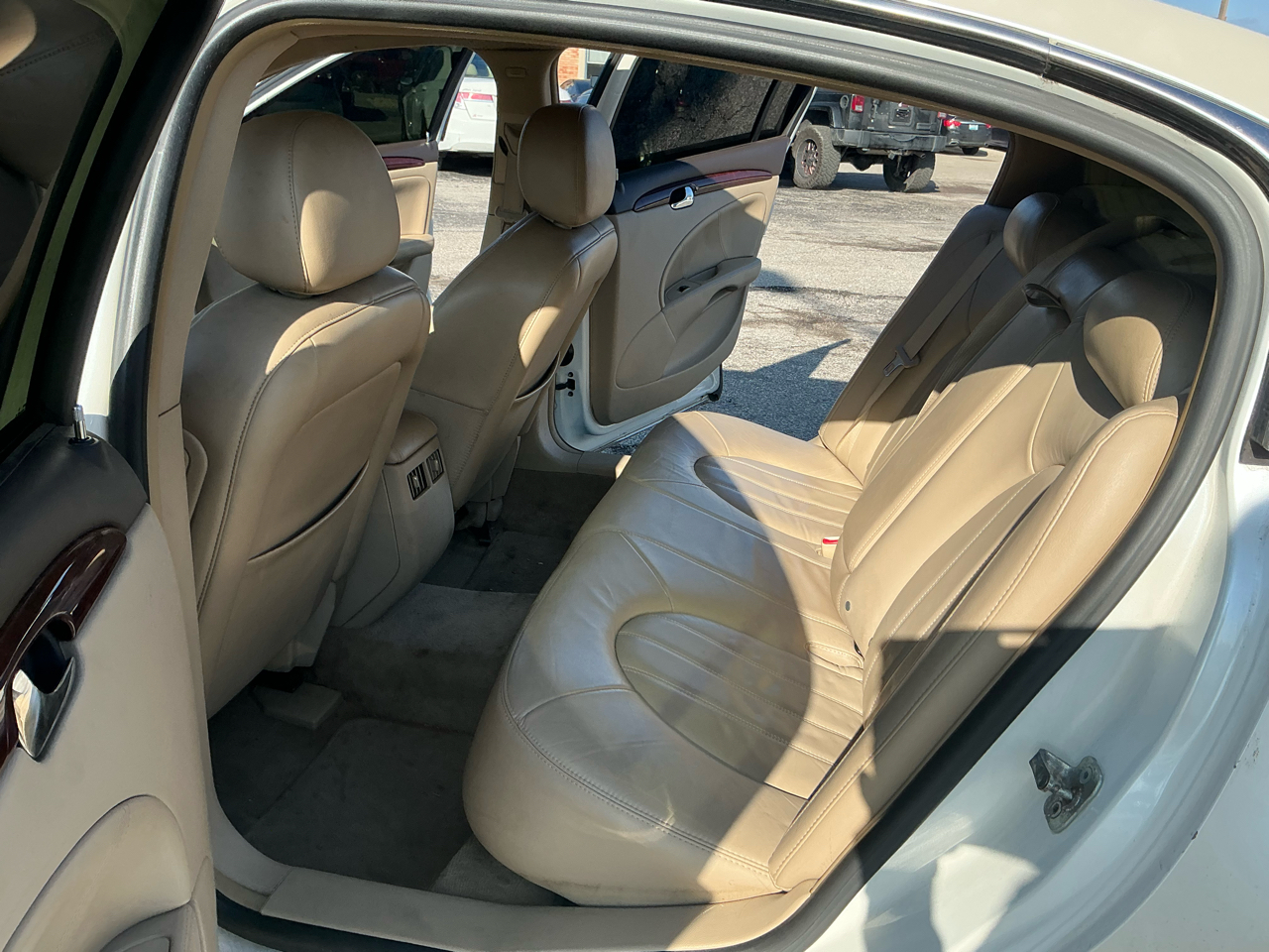 Buick Lucerne 4dr Sdn V6 CXL 2008