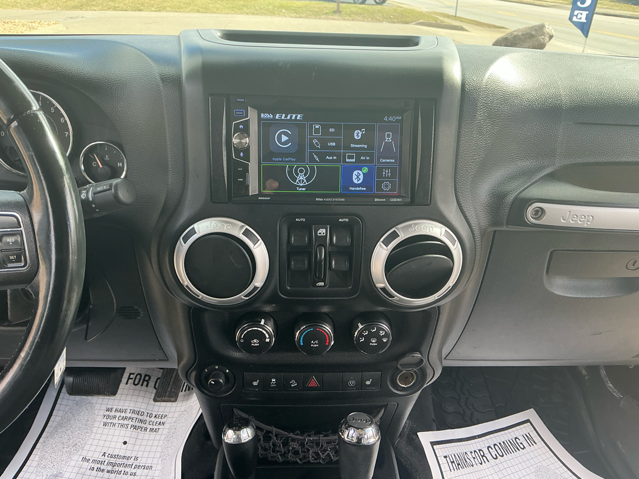 Jeep Wrangler Unlimited 4WD 4dr Sahara 2016