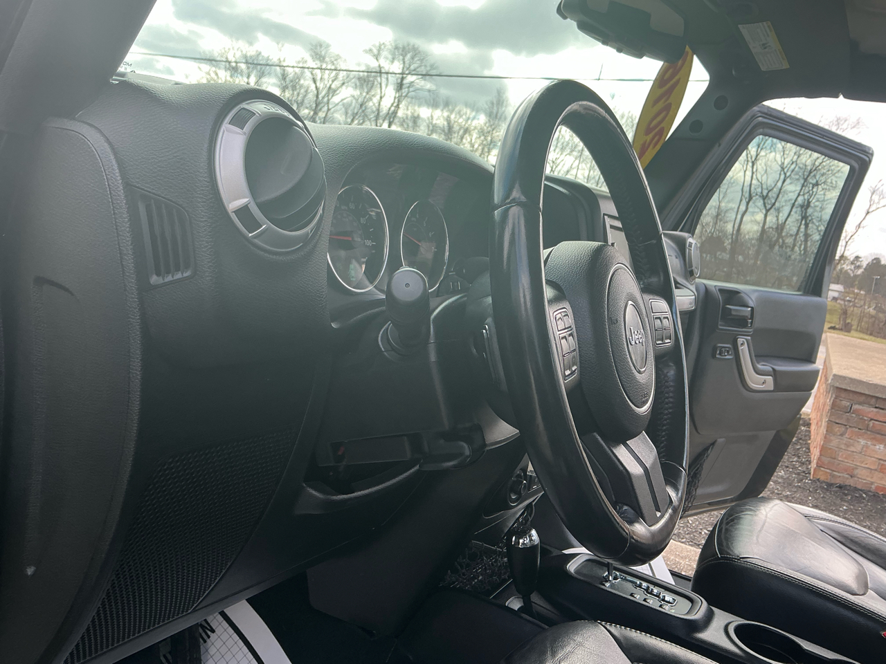 Jeep Wrangler Unlimited 4WD 4dr Sahara 2016