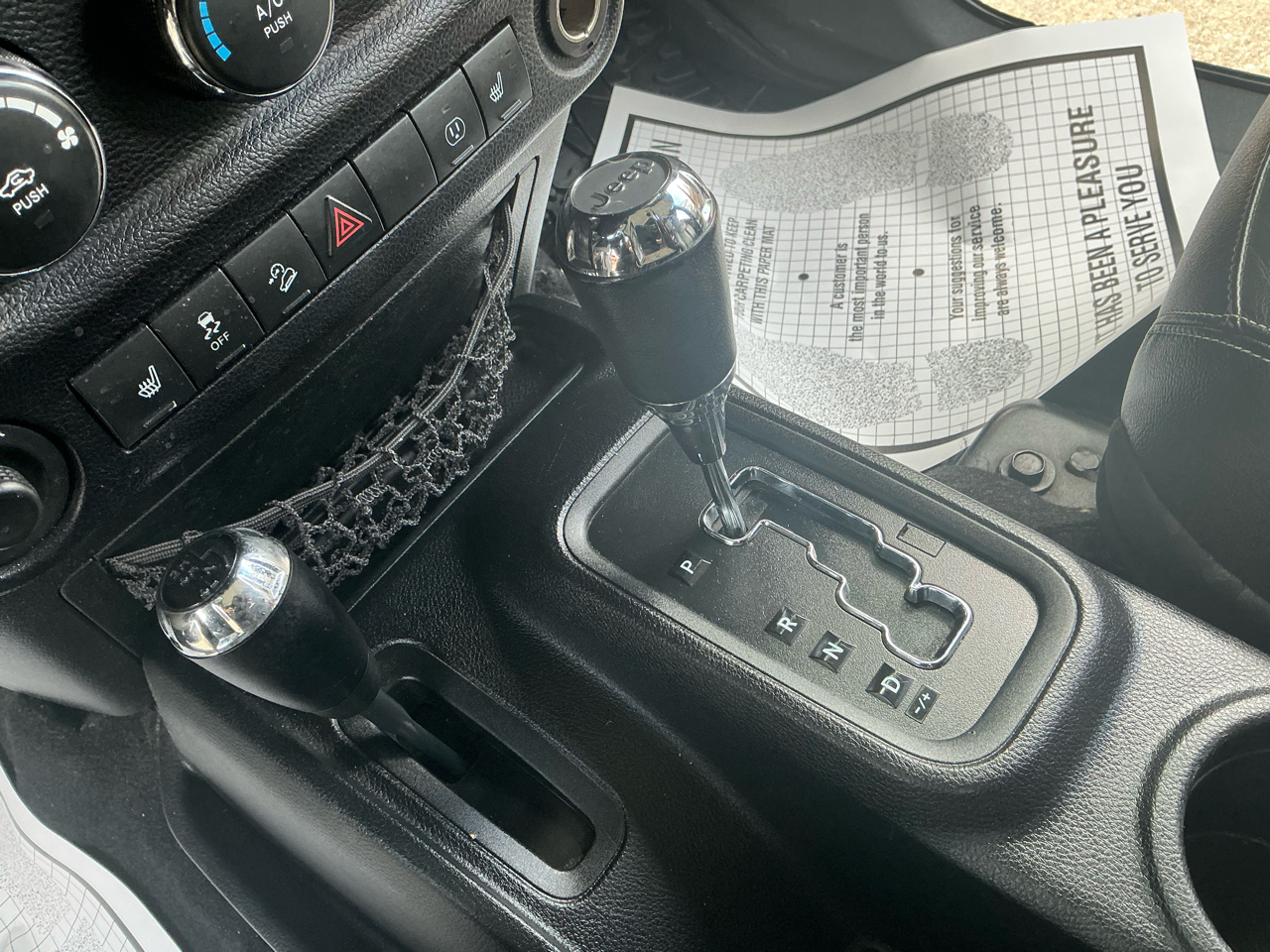 Jeep Wrangler Unlimited 4WD 4dr Sahara 2016