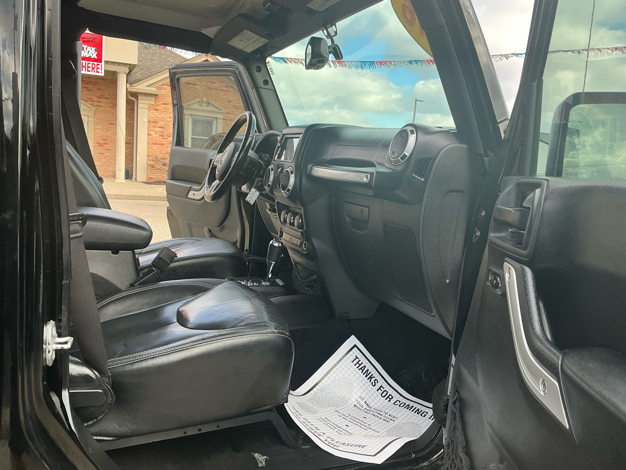 Jeep Wrangler Unlimited 4WD 4dr Sahara 2016