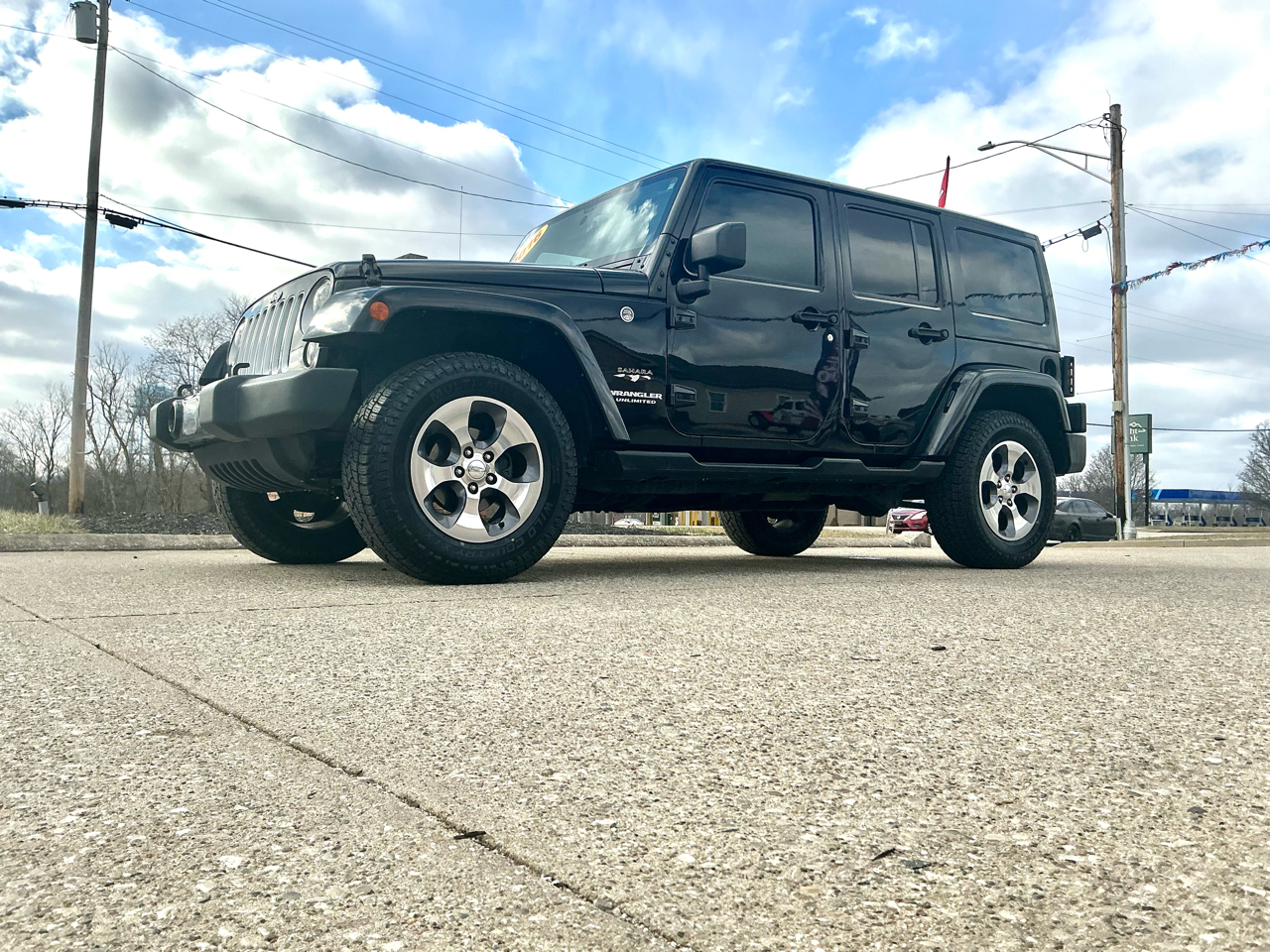 Jeep Wrangler Unlimited 4WD 4dr Sahara 2016