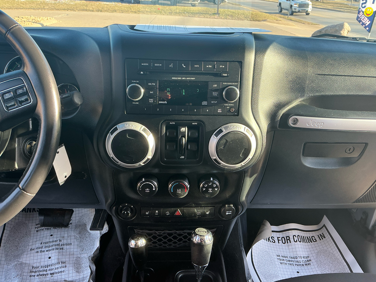 Jeep Wrangler Unlimited 4WD 4dr Sahara 2016