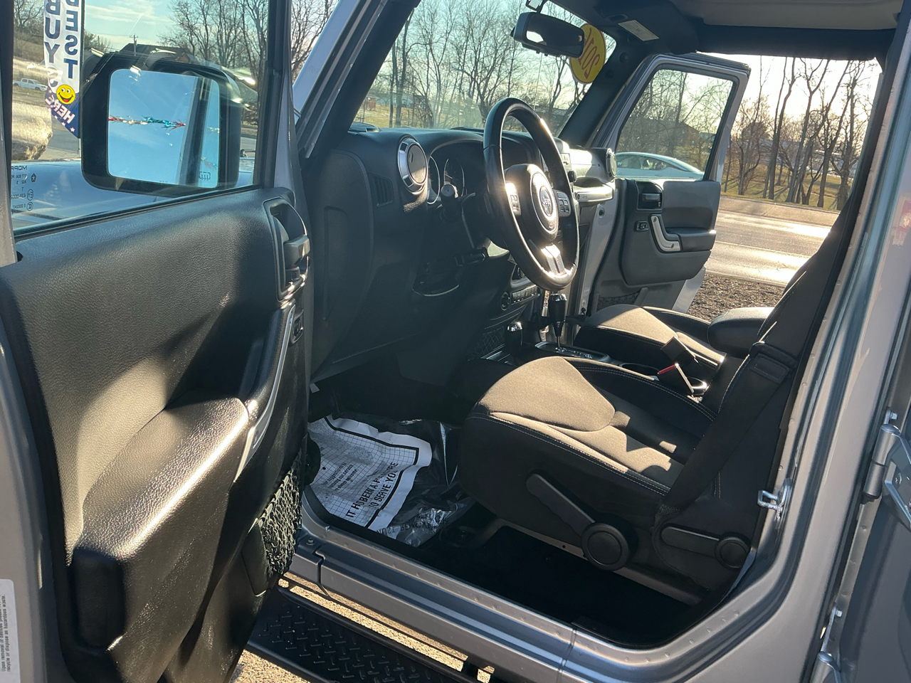 Jeep Wrangler Unlimited 4WD 4dr Sahara 2016