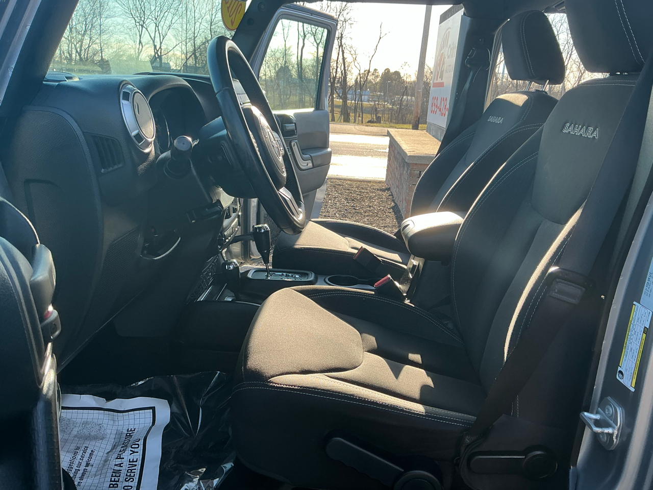 Jeep Wrangler Unlimited 4WD 4dr Sahara 2016