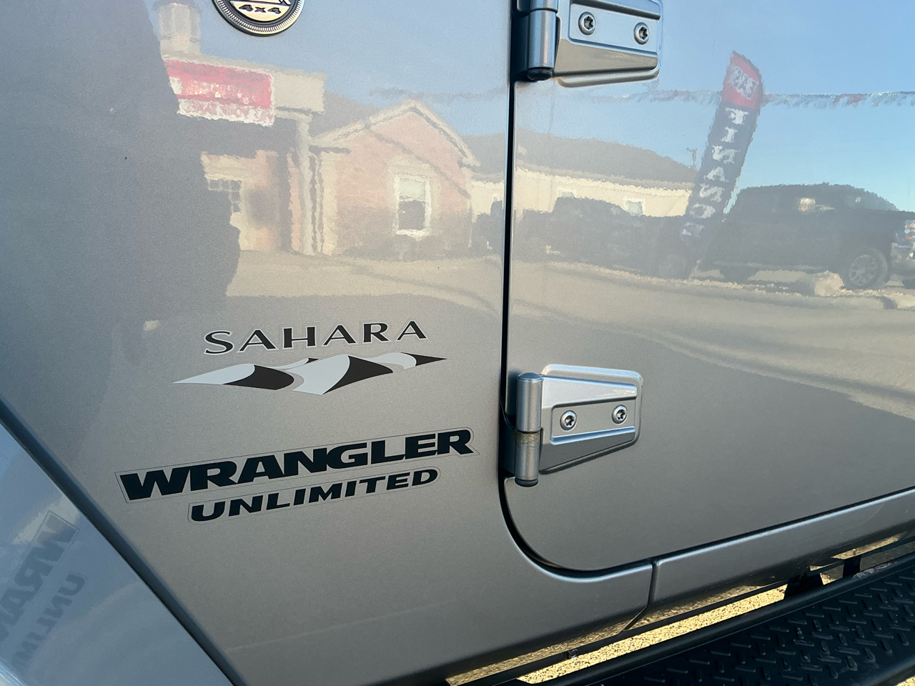 Jeep Wrangler Unlimited 4WD 4dr Sahara 2016