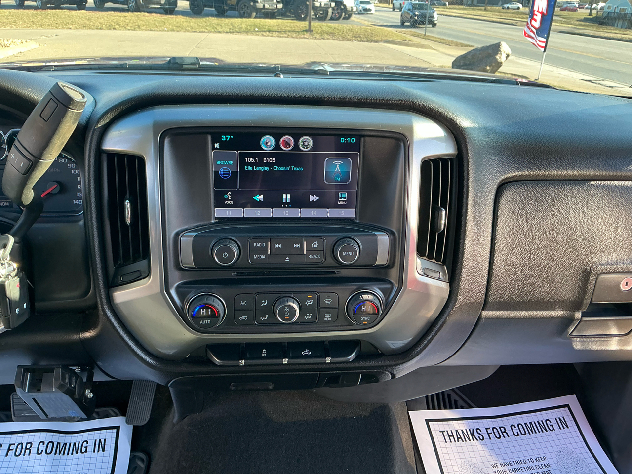 Chevrolet Silverado 1500 4WD Crew Cab 143.5" LT w/1LT 2015