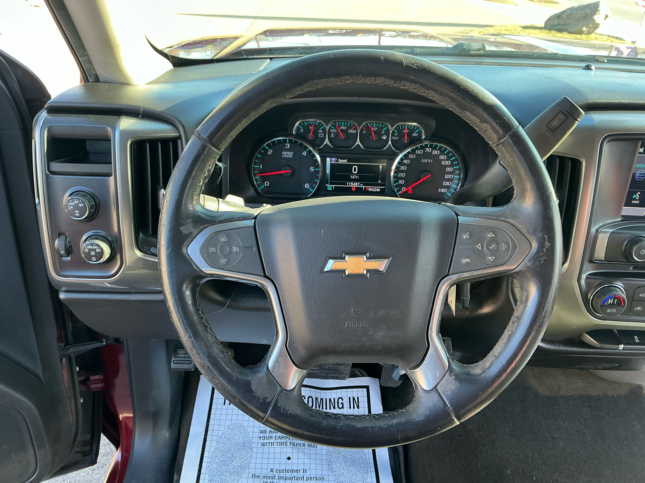 Chevrolet Silverado 1500 4WD Crew Cab 143.5" LT w/1LT 2015