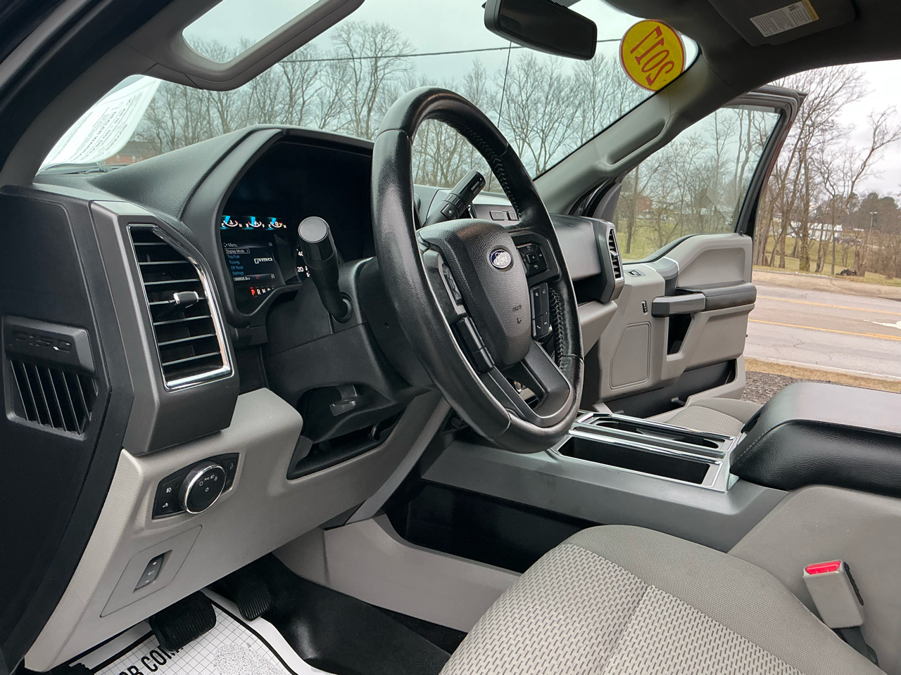 Ford F-150 XL 4WD SuperCrew 5.5' Box 2017