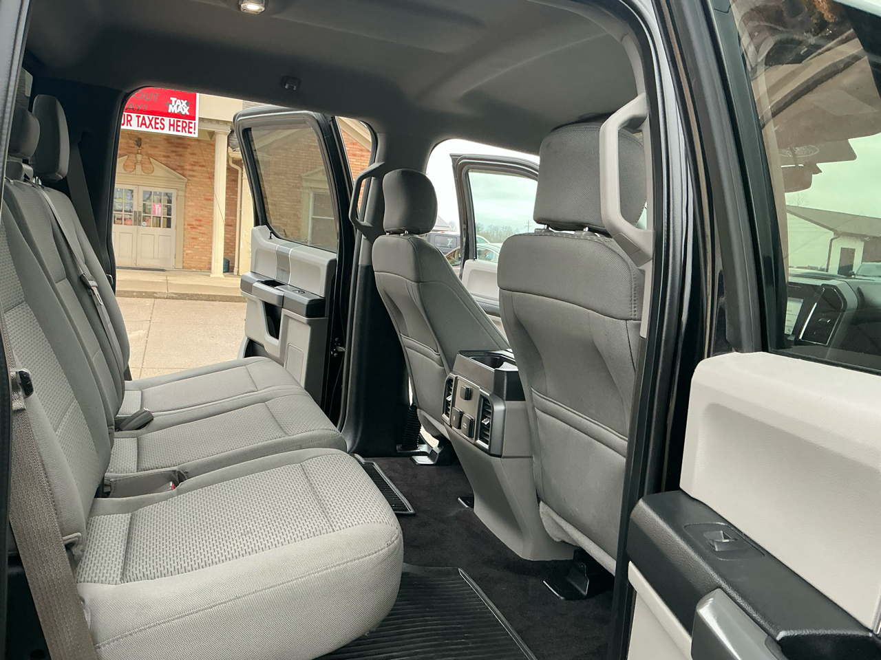 Ford F-150 XL 4WD SuperCrew 5.5' Box 2017