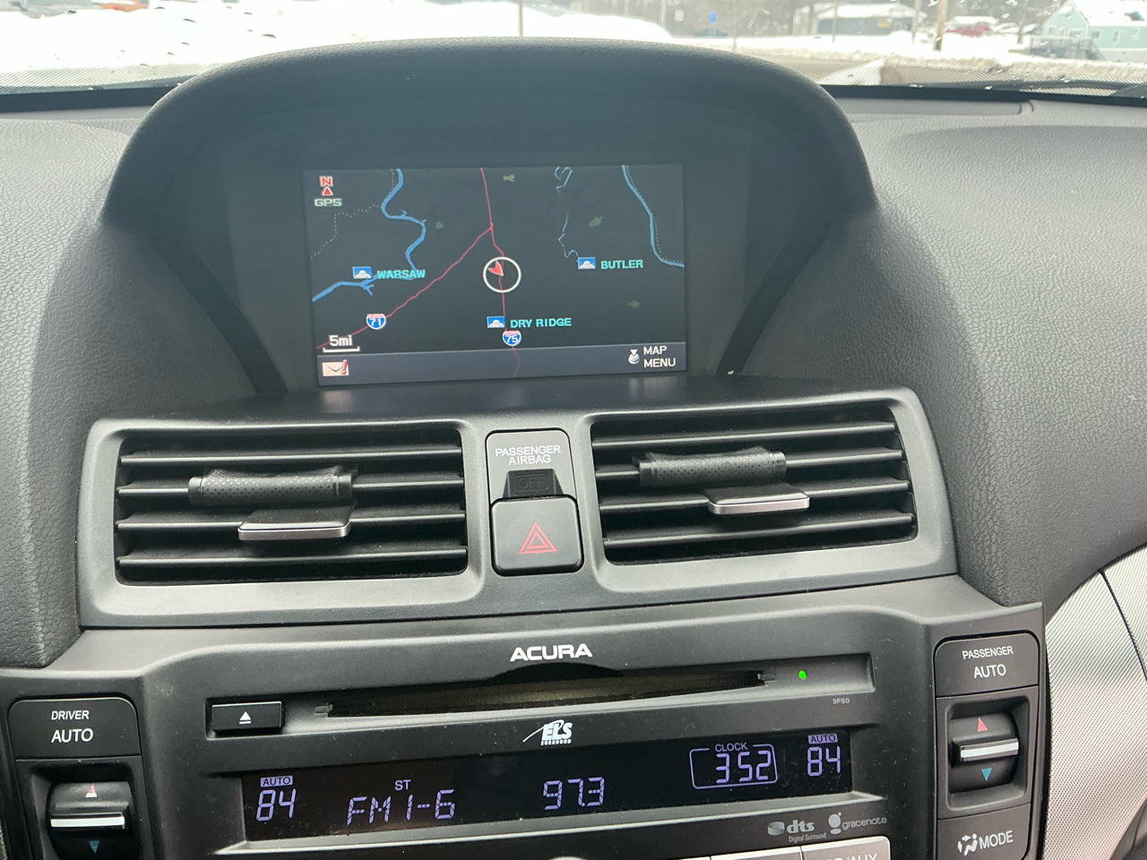 Acura TL 4dr Sdn Auto SH-AWD Tech 2010