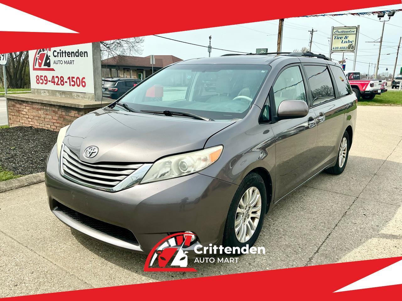 2013 Toyota Sienna 5dr 7-Pass Van V6 XLE AAS FWD (Natl)
