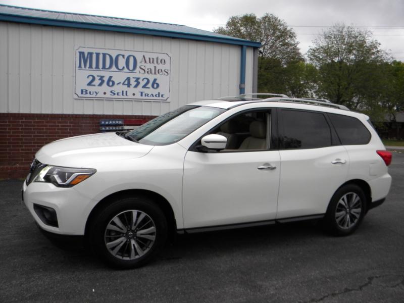 Nissan Pathfinder Platinum 4WD 2017 Nissan Pathfinder Platinum 4WD 2017