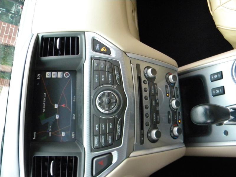 Nissan Pathfinder Platinum 4WD 2017 Nissan Pathfinder Platinum 4WD 2017