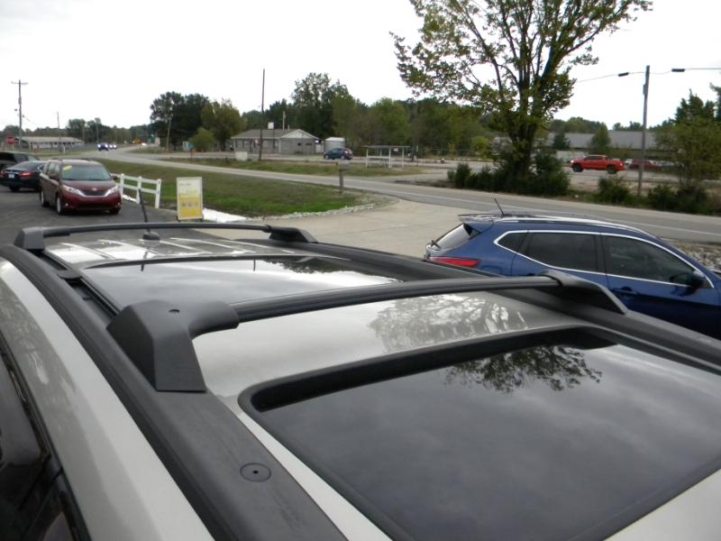 Chevrolet Traverse 2LT FWD 2011 Chevrolet Traverse 2LT FWD 2011