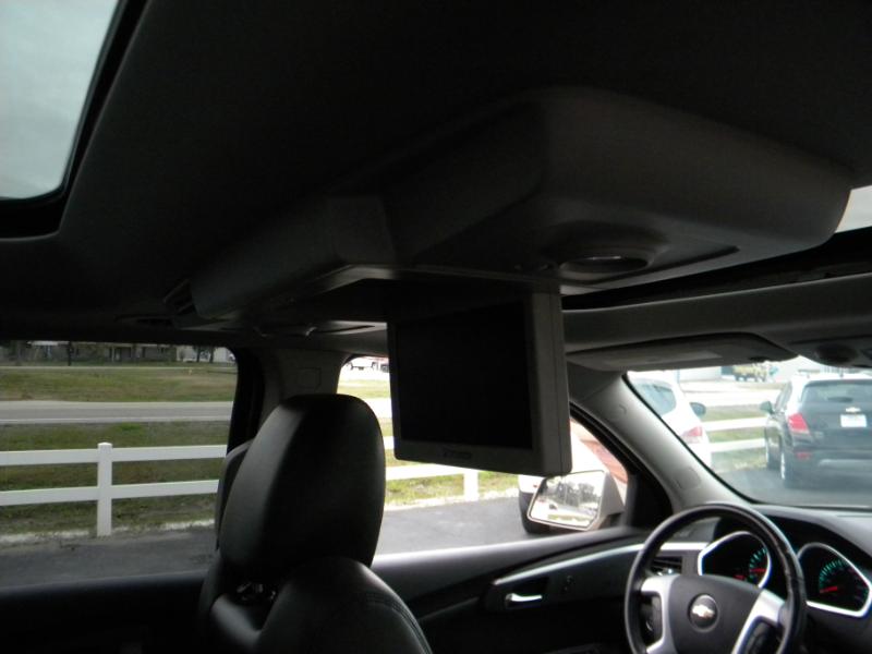 Chevrolet Traverse 2LT FWD 2011 Chevrolet Traverse 2LT FWD 2011