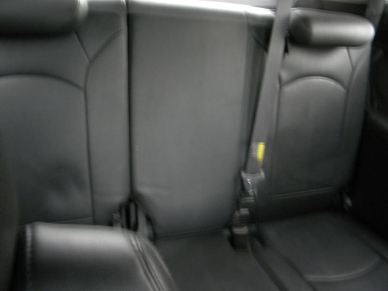 Chevrolet Traverse 2LT FWD 2011 Chevrolet Traverse 2LT FWD 2011