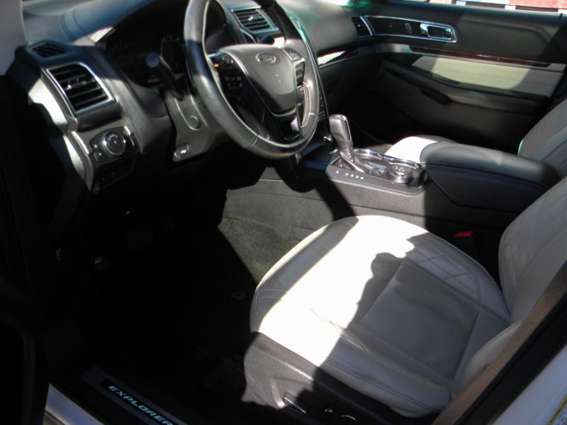 Ford Explorer Platinum AWD 2017