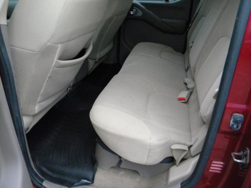 Nissan Frontier Crew Cab 4x4 SV V6 Auto 2016