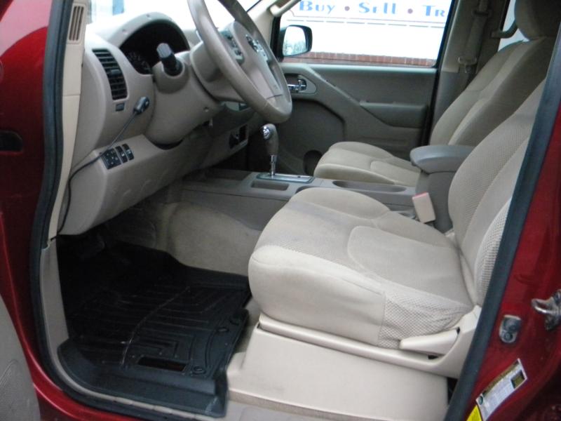 Nissan Frontier Crew Cab 4x4 SV V6 Auto 2016