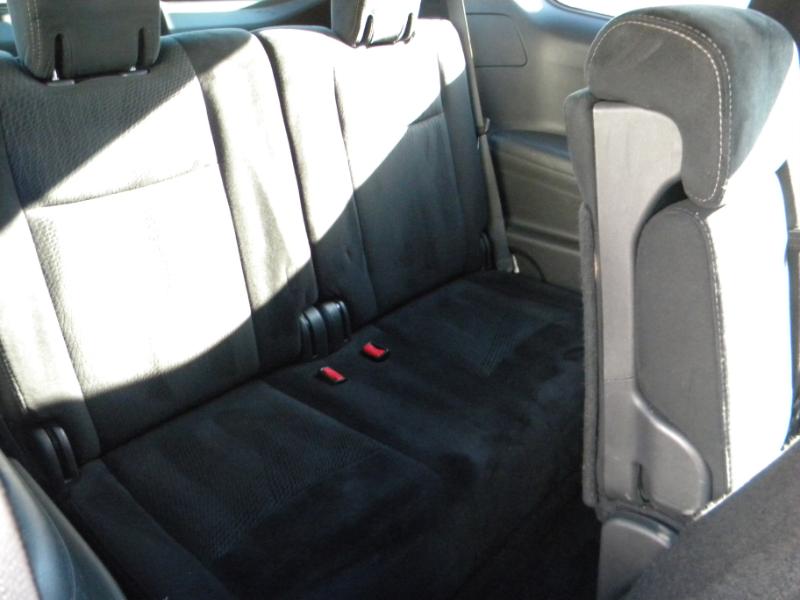 Nissan Pathfinder SV 2WD 2015