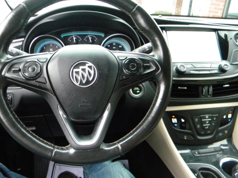 Buick Envision Essense 2017