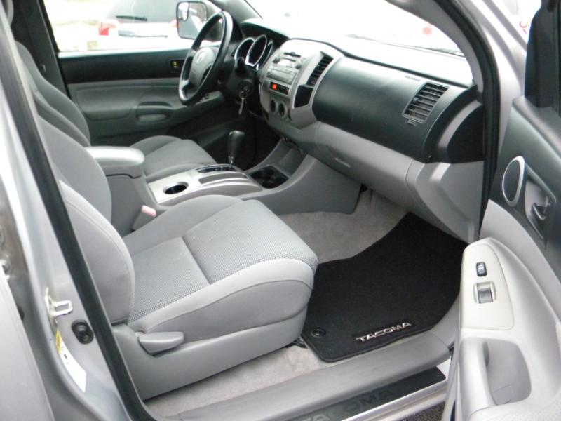 Toyota Tacoma Double Cab Long Bed V6 Auto 4WD 2011